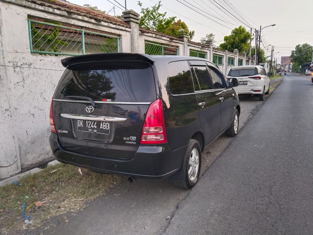 2005 Toyota Innova 2005 Toyota Innova