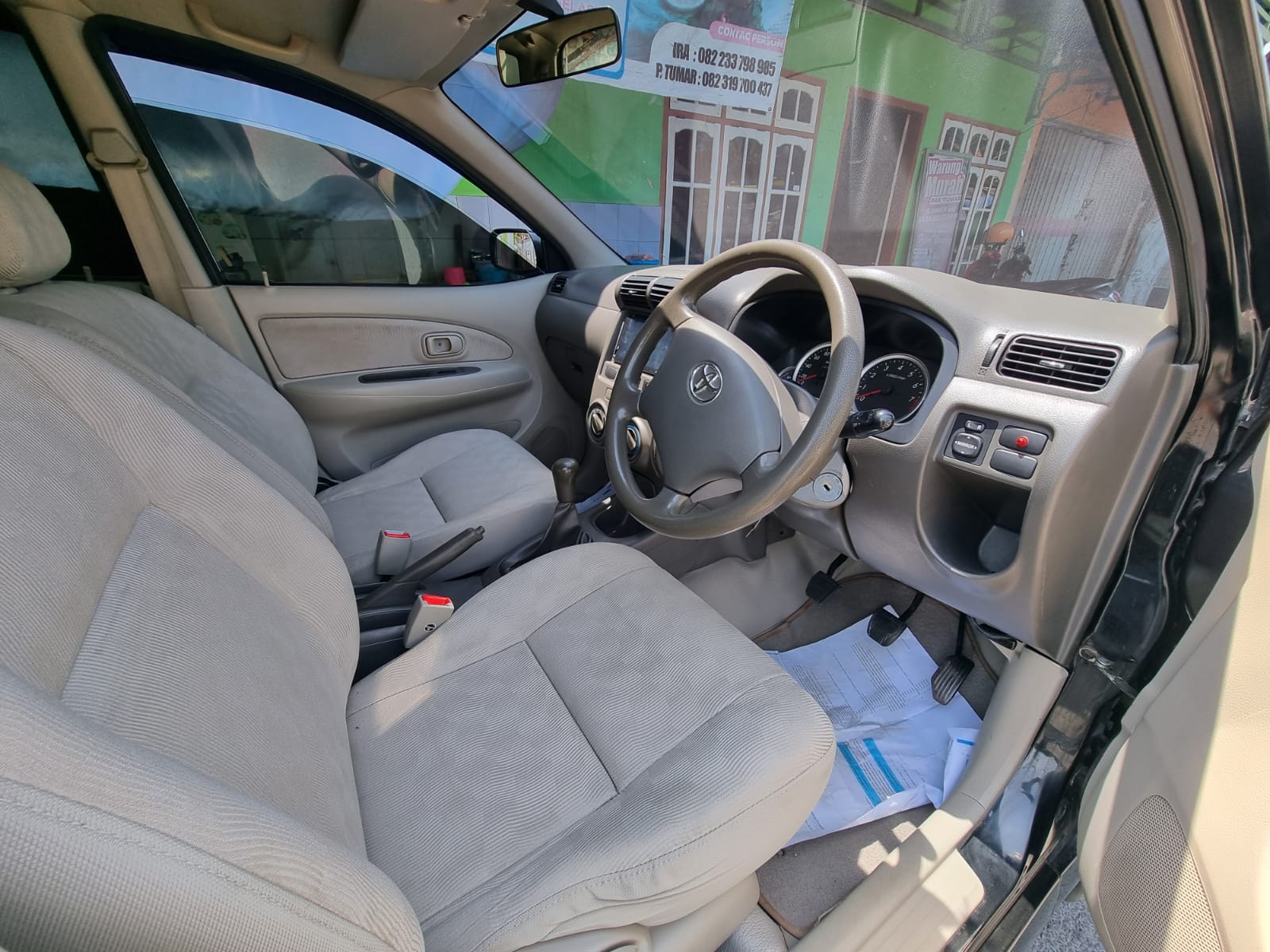 2005 Toyota Innova 2005 Toyota Innova