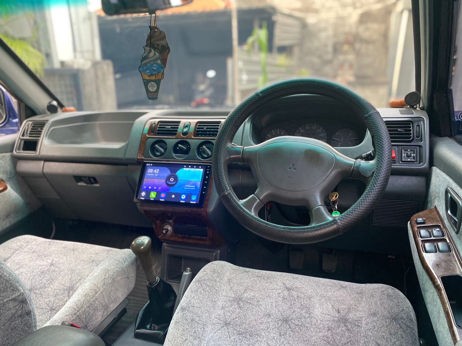 2011 Toyota Vellfire 2011 Toyota Vellfire