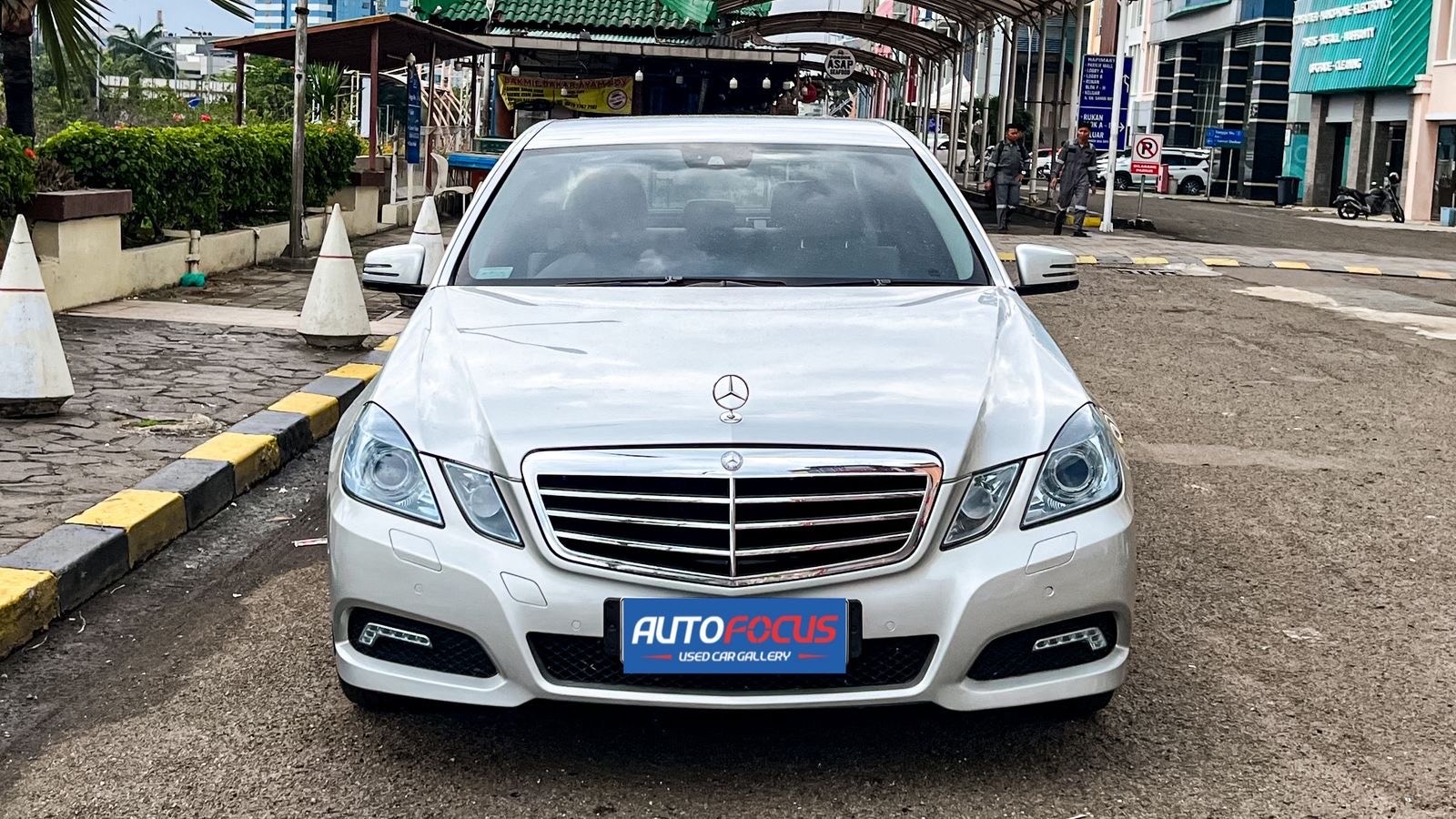 Second Hand 2010 Mercedes Benz E-Class Coupe E 250 CGI AVANTGARDE Second Hand 2010 Mercedes Benz E-Class Coupe E 250 CGI AVANTGARDE