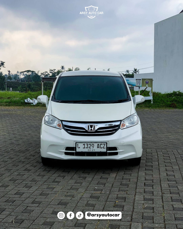 Second Hand 2012 Honda Freed  EA/T Second Hand 2012 Honda Freed  EA/T