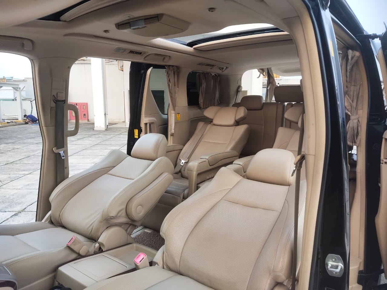 2011 Toyota Alphard 2011 Toyota Alphard