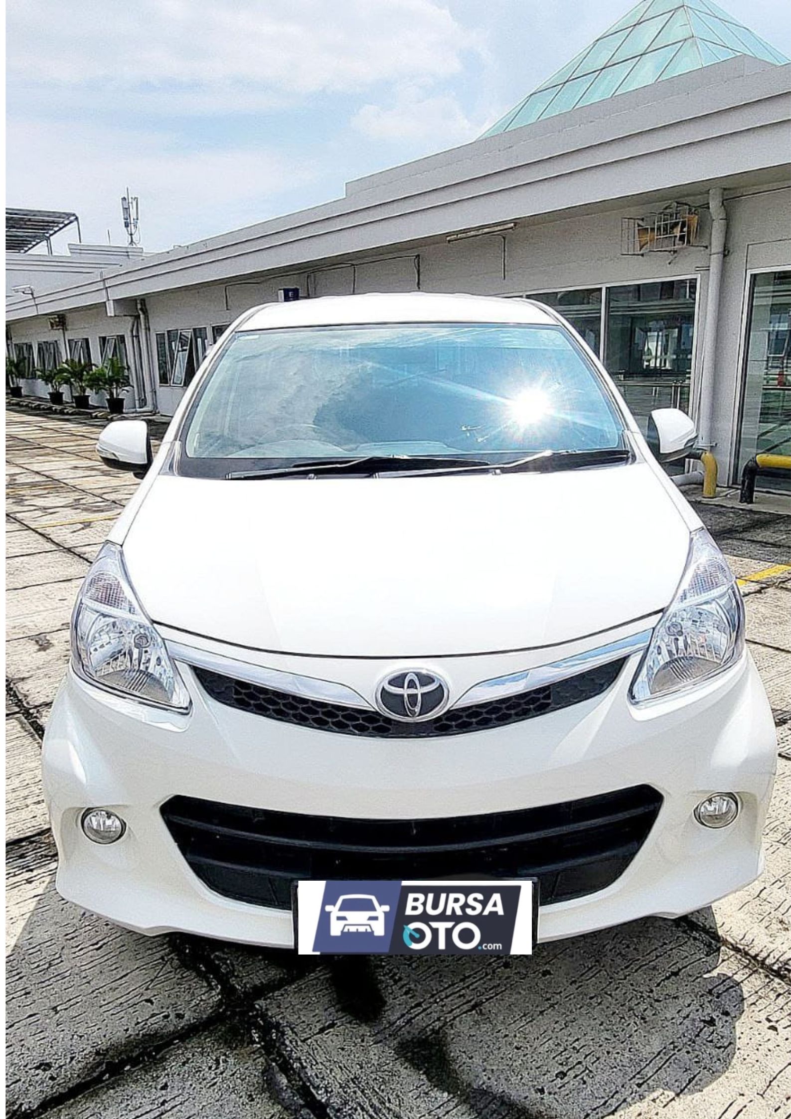 Second Hand 2014 Toyota Veloz Second Hand 2014 Toyota Veloz