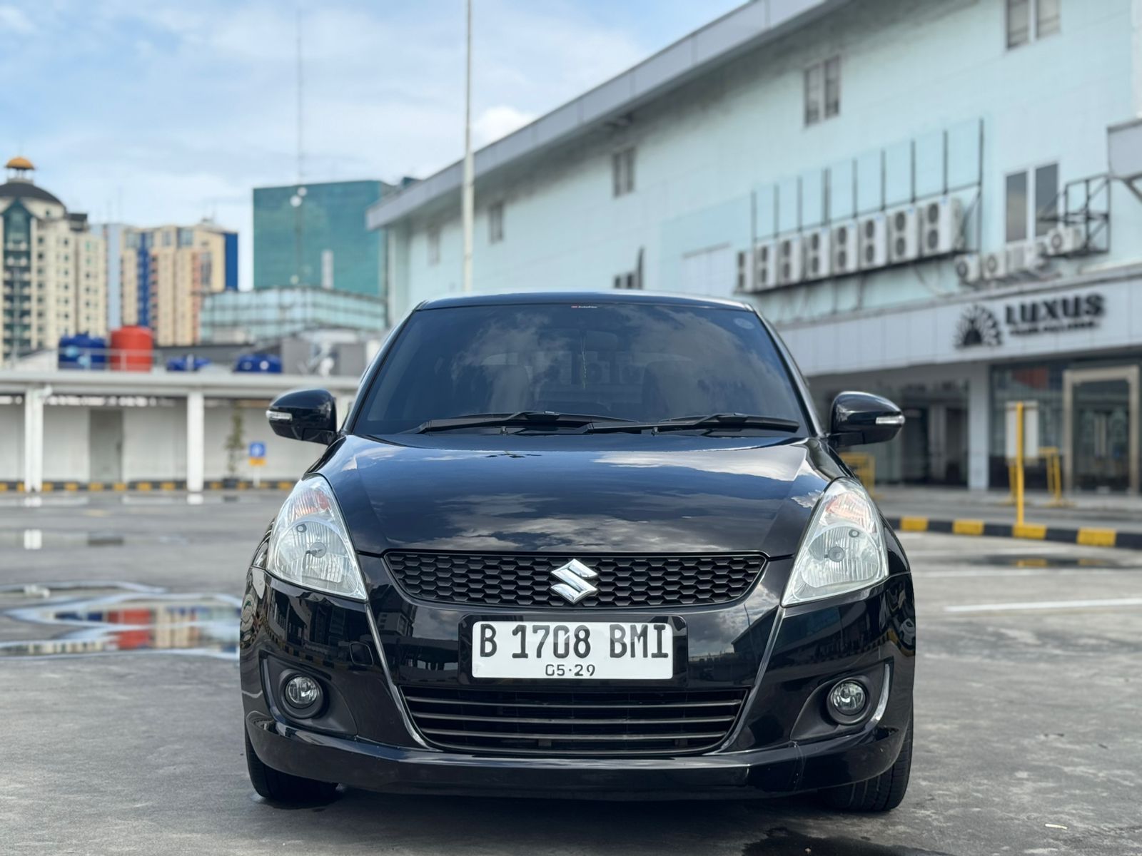 Second Hand 2014 Suzuki Swift Second Hand 2014 Suzuki Swift