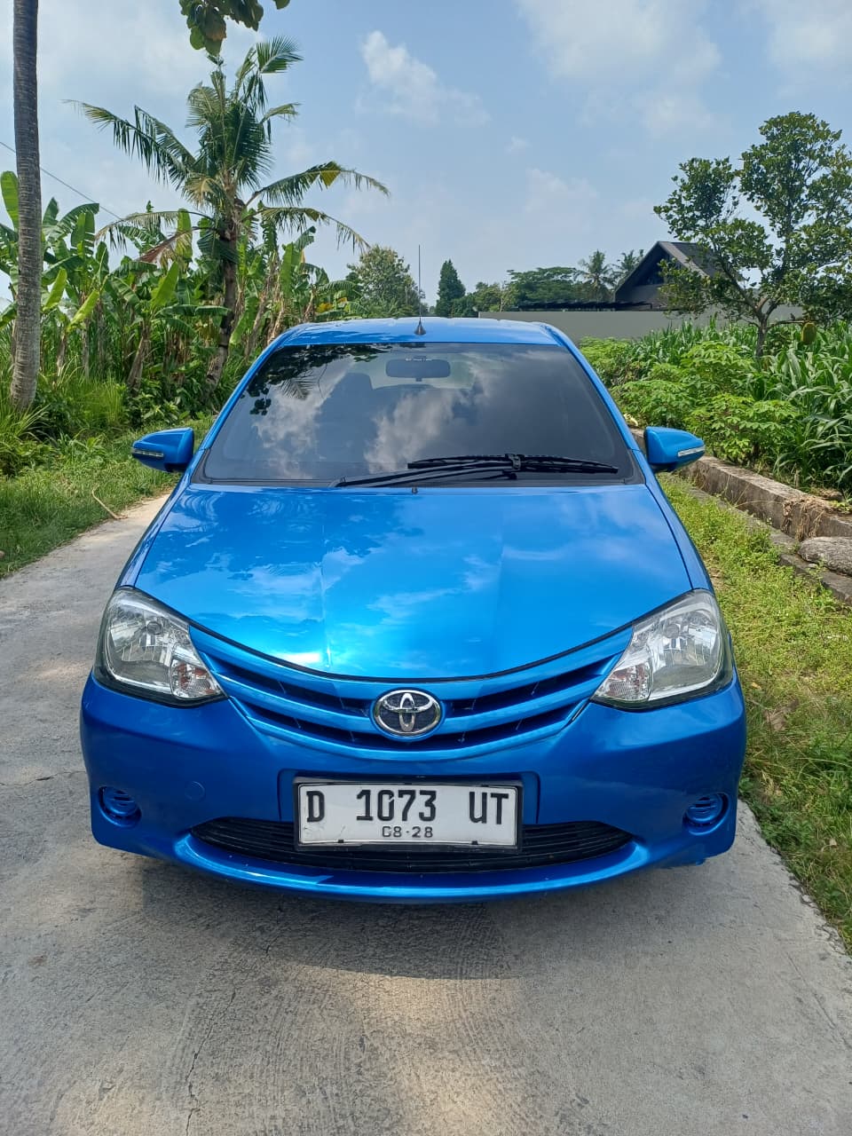 2013 Toyota Etios Valco Bekas 2013 Toyota Etios Valco Bekas