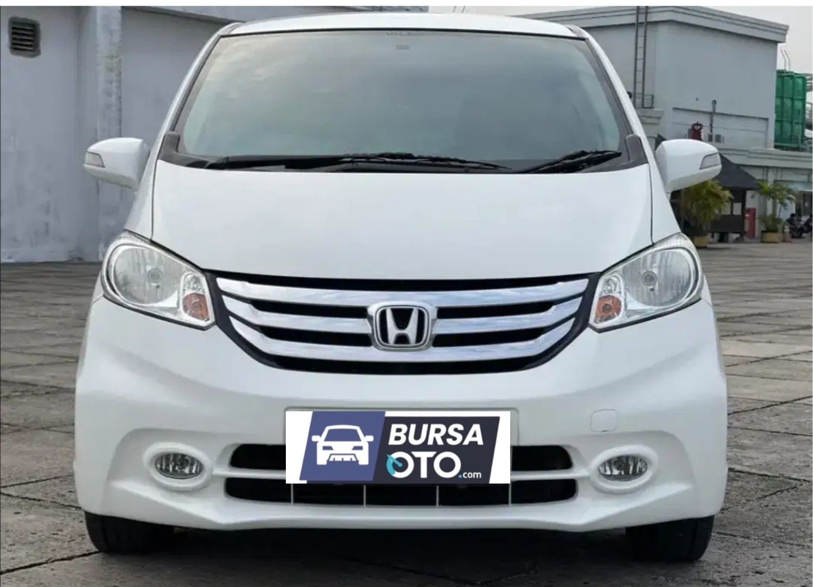 Second Hand 2015 Honda Freed Second Hand 2015 Honda Freed