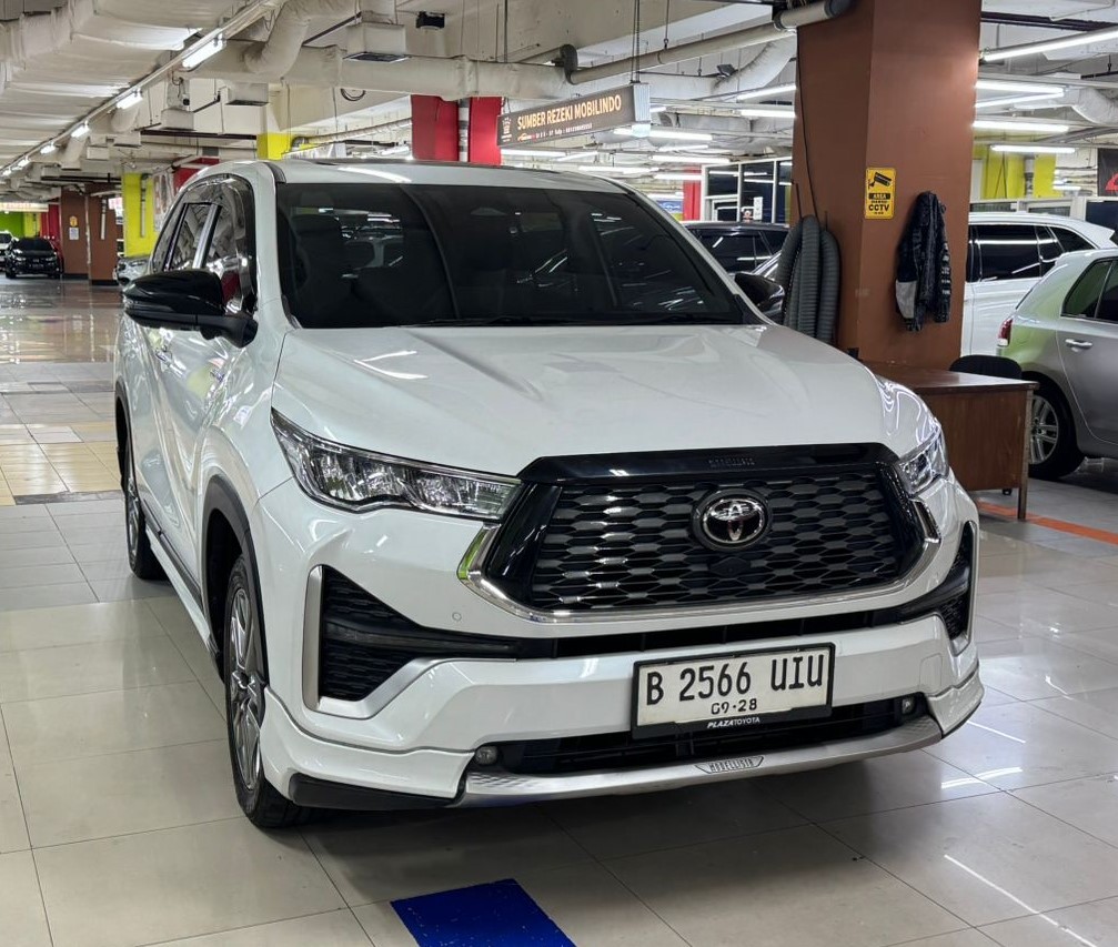 Second Hand 2023 Toyota Kijang Innova Zenix Hybrid EV Second Hand 2023 Toyota Kijang Innova Zenix Hybrid EV