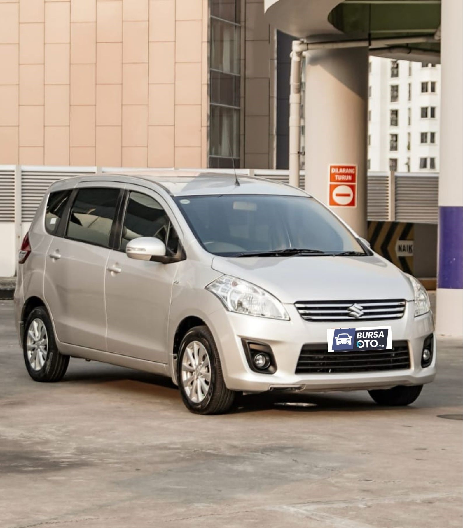 Second Hand 2014 Suzuki Ertiga Second Hand 2014 Suzuki Ertiga