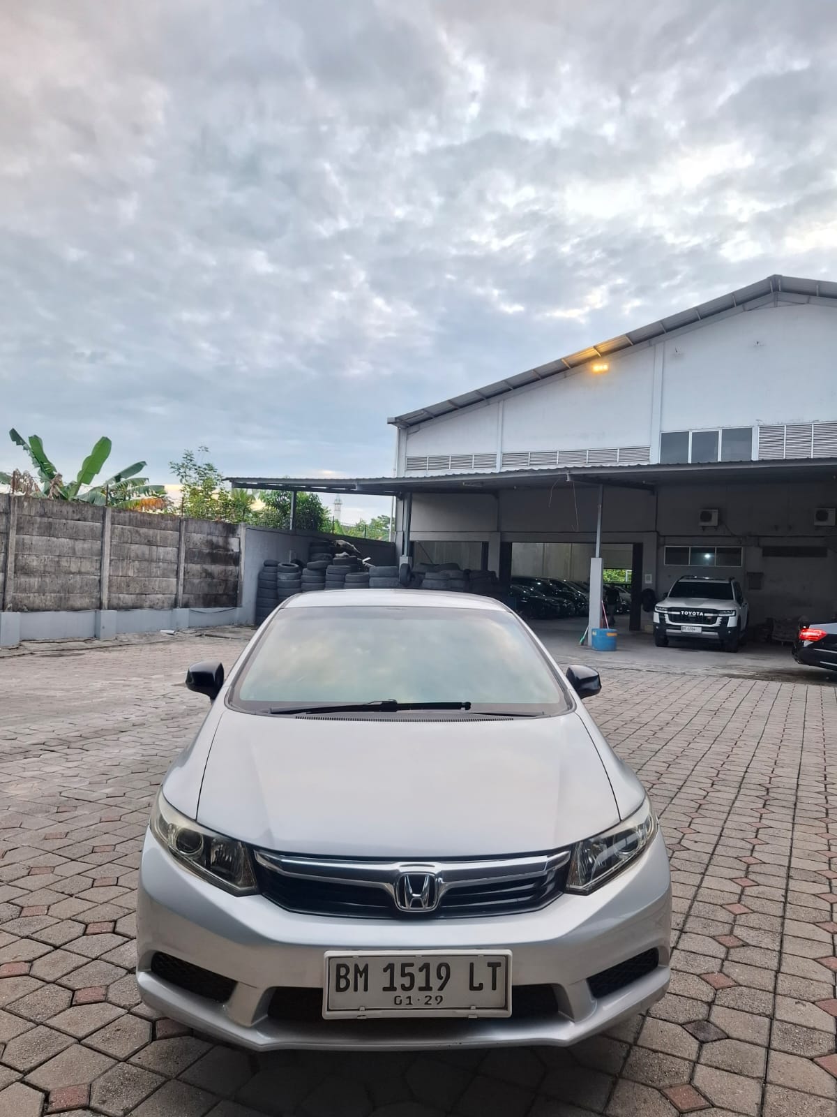 2013 Honda Civic  IVTEC 1.8 AT FACELIFT Bekas 2013 Honda Civic  IVTEC 1.8 AT FACELIFT Bekas