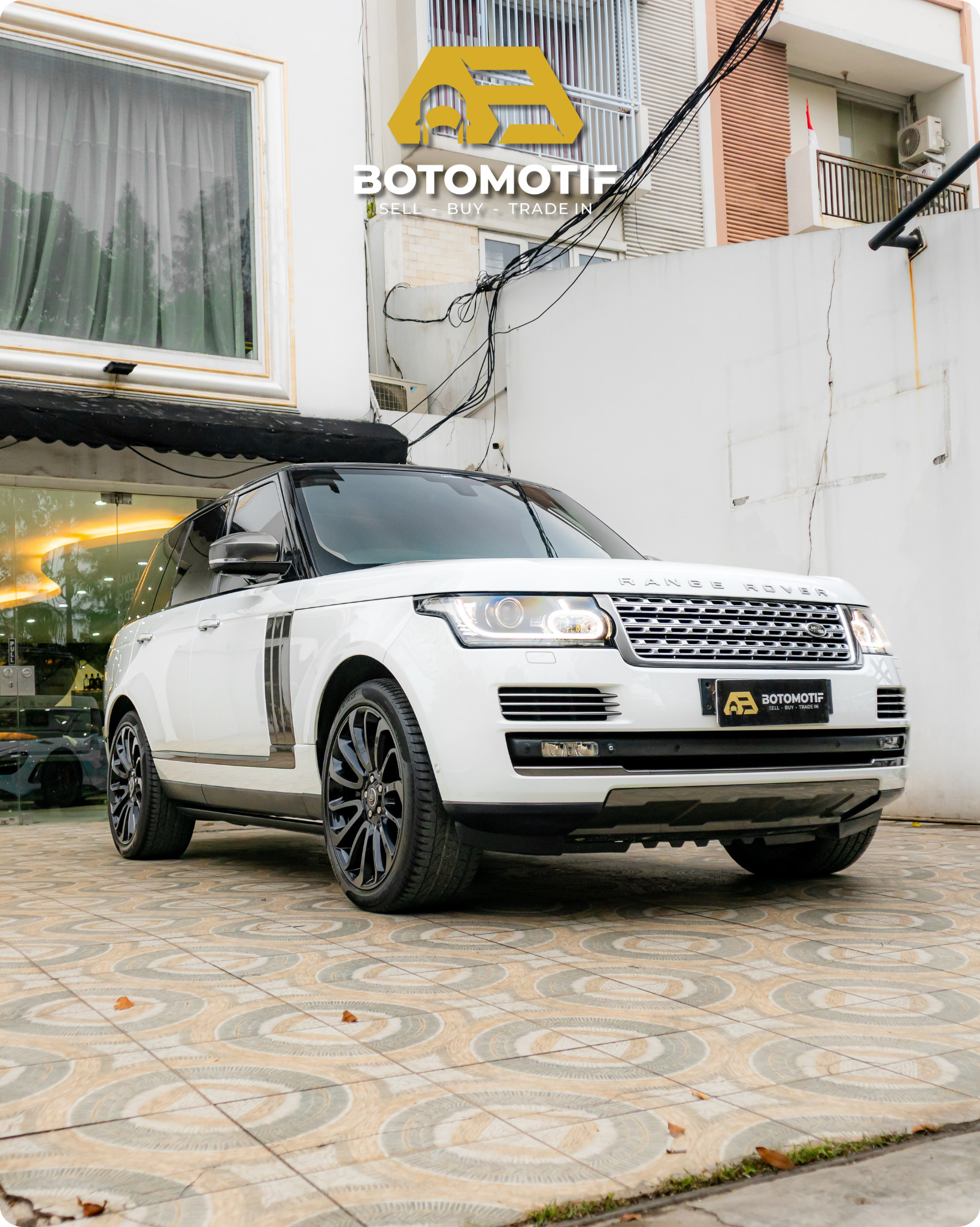 Second Hand 2013 Land Rover Range Rover Vogue 5.0 AUTOBIOGRAPHY AT Second Hand 2013 Land Rover Range Rover Vogue 5.0 AUTOBIOGRAPHY AT