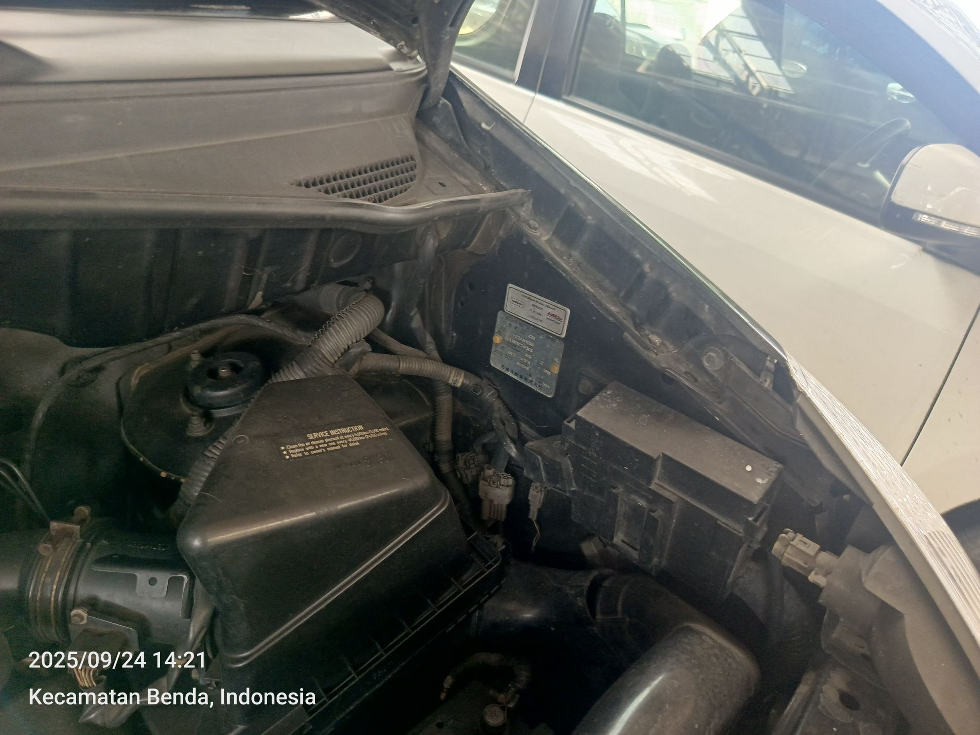 2009 Nissan Serena  2.0 AT CT 2009 Nissan Serena  2.0 AT CT