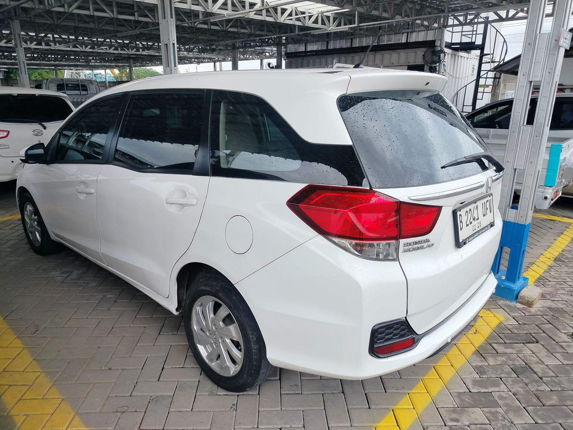 2017 Honda Mobilio  E  CVT 2017 Honda Mobilio  E  CVT