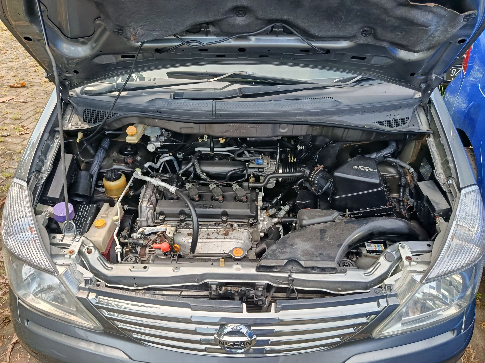 2012 Nissan Serena  HIGHWAY 2.0 A/T 2012 Nissan Serena  HIGHWAY 2.0 A/T