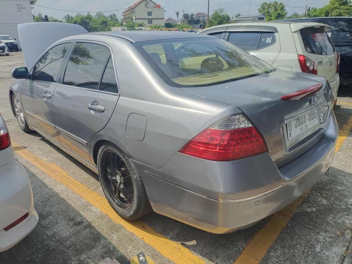 2007 Honda Accord  2.4L VTi 2007 Honda Accord  2.4L VTi