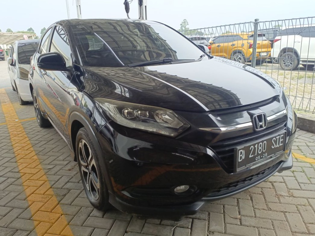 2016 Honda HRV  1.8 E AT SPECIAL EDITION JBL AUDIO Bekas 2016 Honda HRV  1.8 E AT SPECIAL EDITION JBL AUDIO Bekas