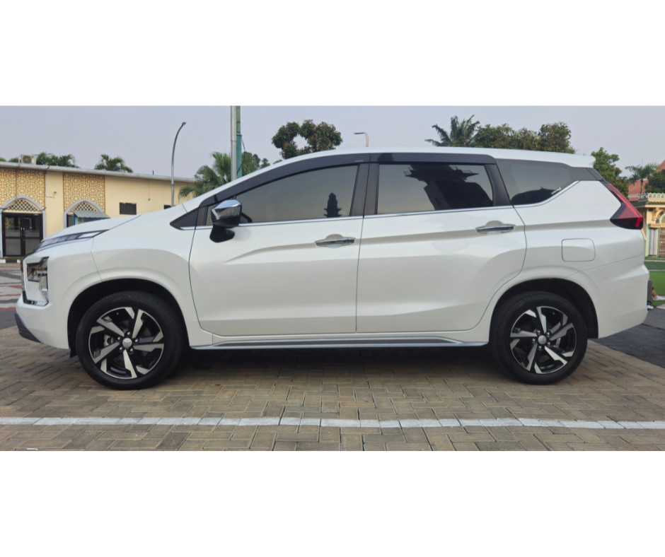 2023 Mitsubishi Xpander Ultimate CVT 2023 Mitsubishi Xpander Ultimate CVT