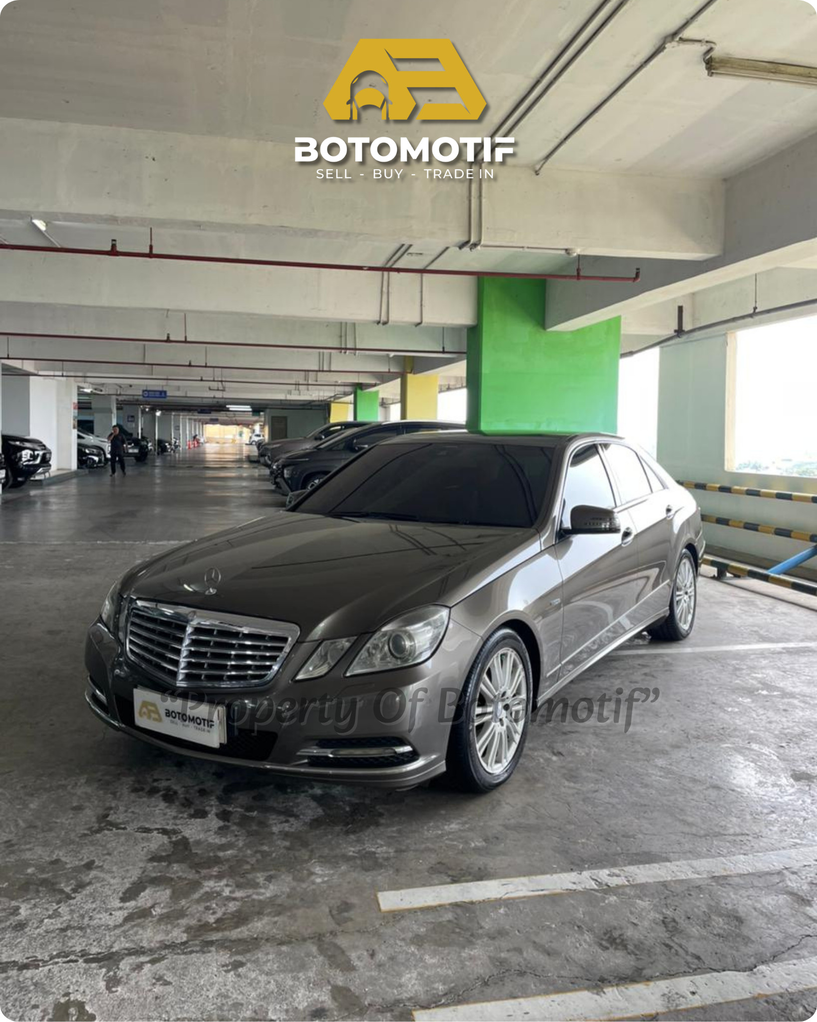 2011 Mercedes Benz E-Class  E 300 Elegance Bekas 2011 Mercedes Benz E-Class  E 300 Elegance Bekas