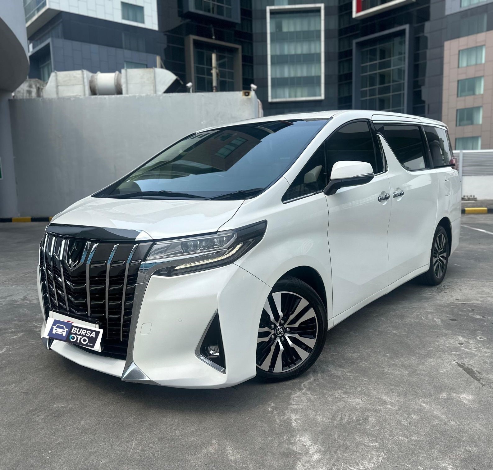 Second Hand 2020 Toyota Alphard Second Hand 2020 Toyota Alphard