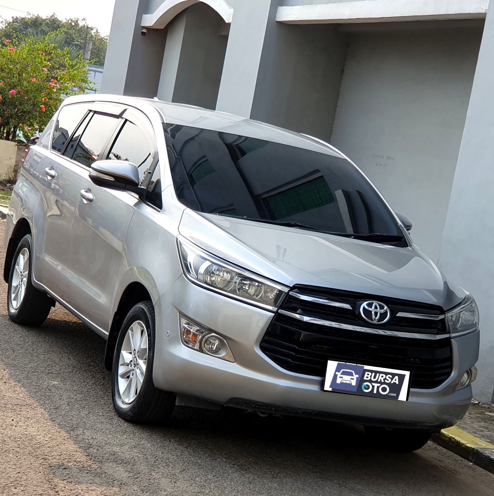 2016 Toyota Kijang Innova 2016 Toyota Kijang Innova
