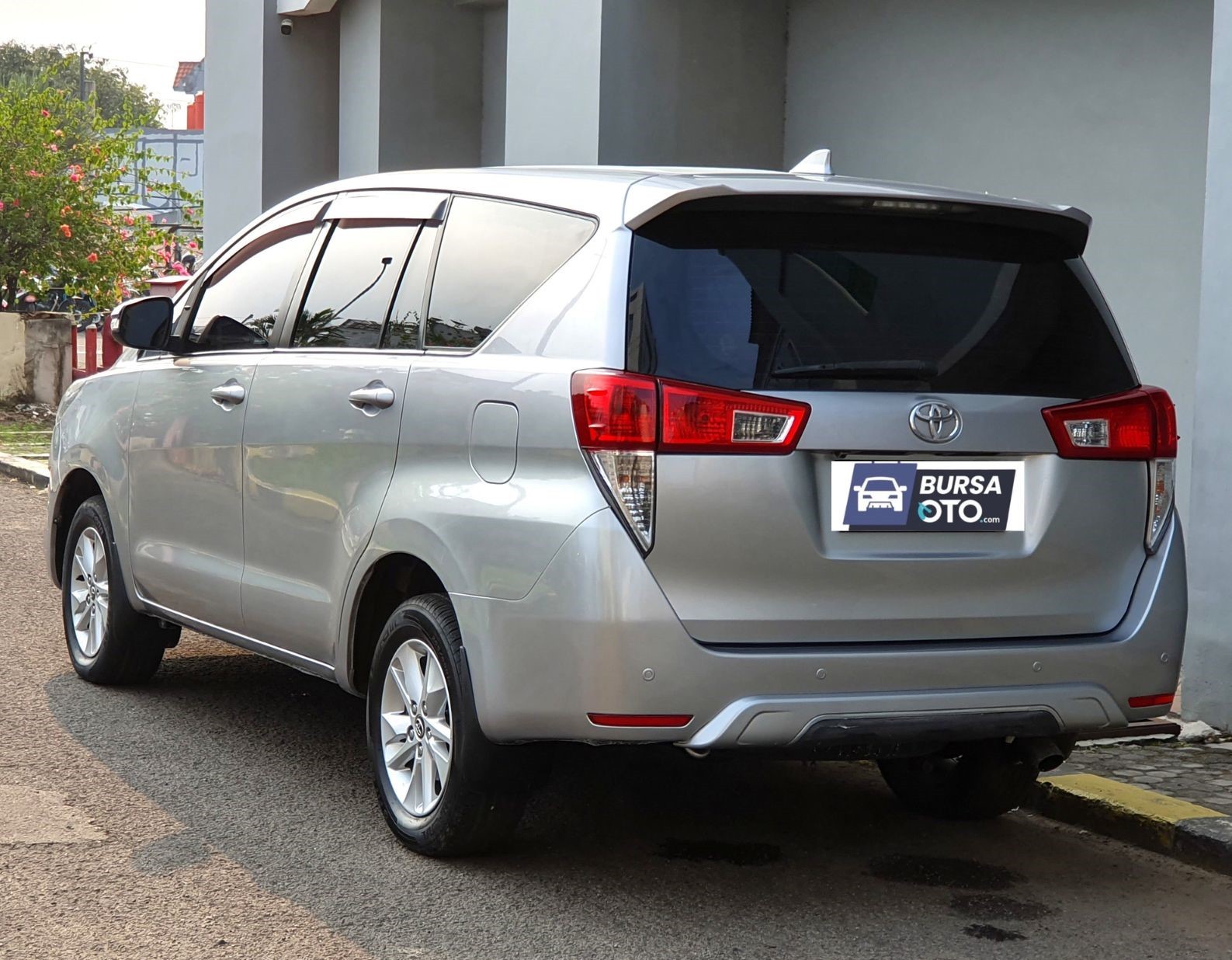 2016 Toyota Kijang Innova 2016 Toyota Kijang Innova