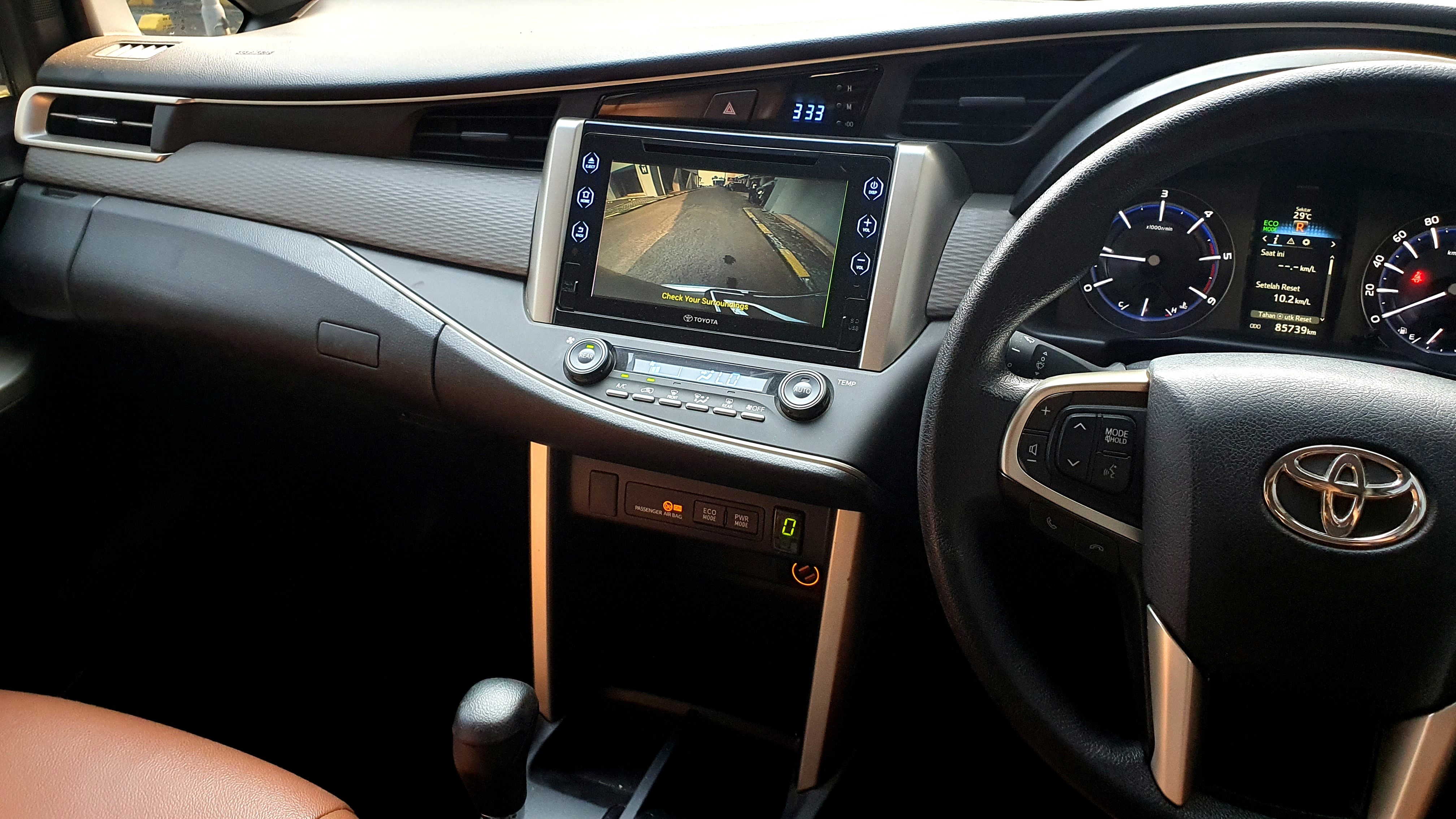 2016 Toyota Kijang Innova 2016 Toyota Kijang Innova