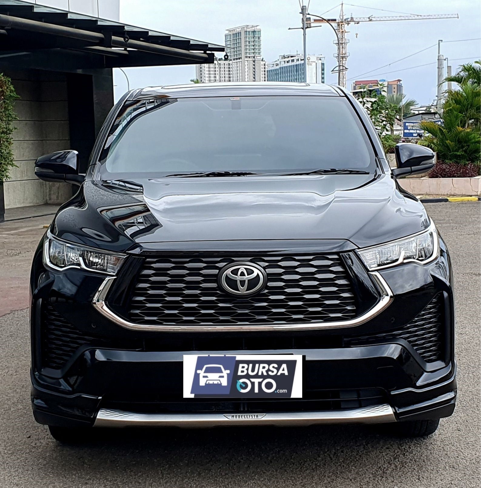 Second Hand 2022 Toyota Kijang Innova Zenix Hybrid EV Second Hand 2022 Toyota Kijang Innova Zenix Hybrid EV