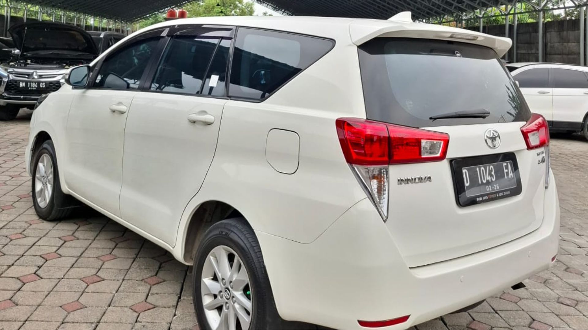 2016 Toyota Kijang Innova REBORN 2.4 G MT DIESEL 2016 Toyota Kijang Innova REBORN 2.4 G MT DIESEL