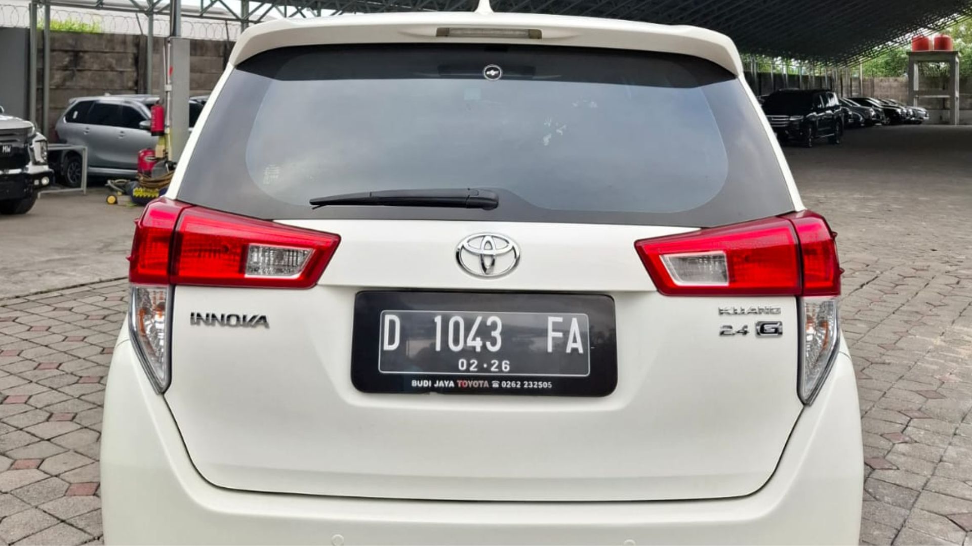 2016 Toyota Kijang Innova REBORN 2.4 G MT DIESEL 2016 Toyota Kijang Innova REBORN 2.4 G MT DIESEL