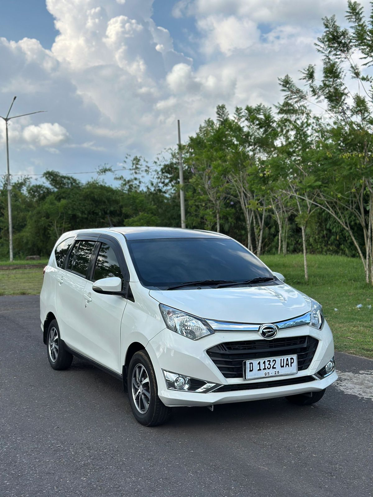 Second Hand 2018 Daihatsu Sigra  1.2 R MT Second Hand 2018 Daihatsu Sigra  1.2 R MT
