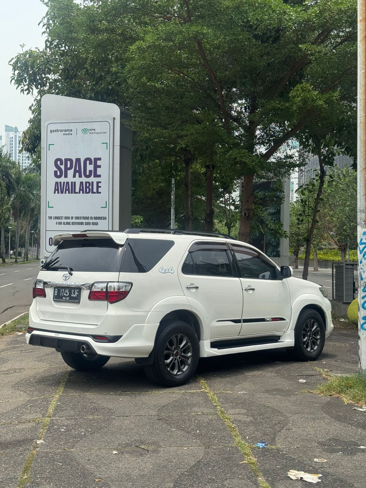 2012 Toyota Fortuner  2012 Toyota Fortuner