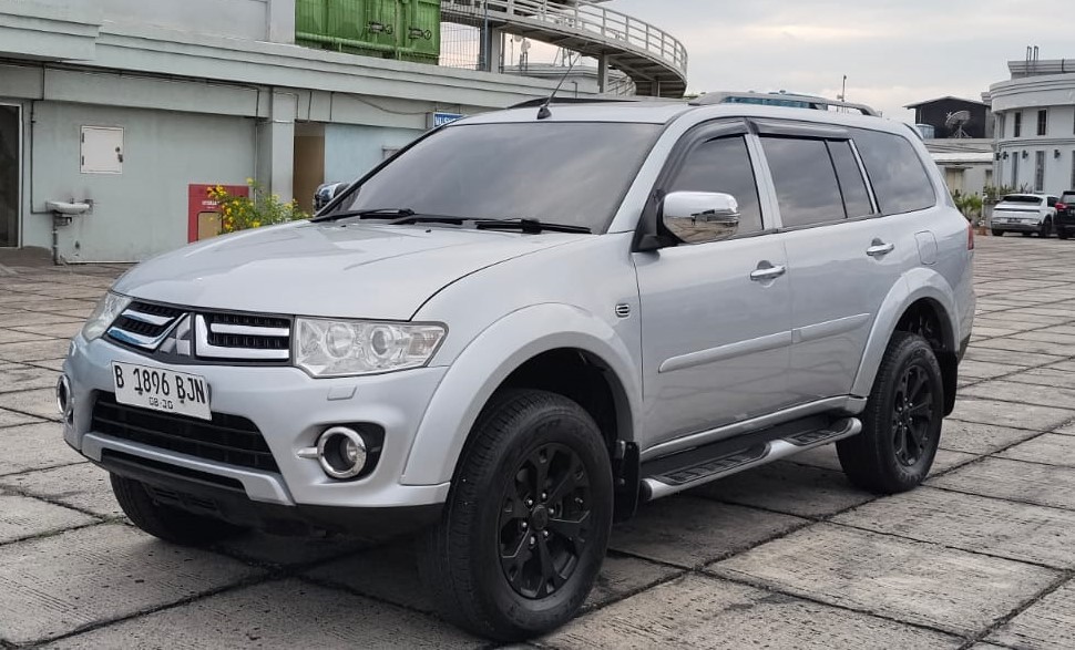 2014 Mitsubishi Pajero Sport 2014 Mitsubishi Pajero Sport