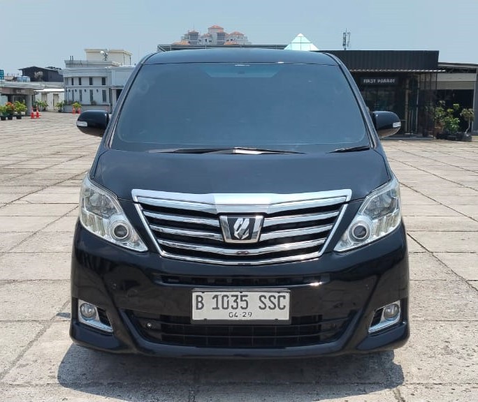 Second Hand 2012 Toyota Alphard Second Hand 2012 Toyota Alphard