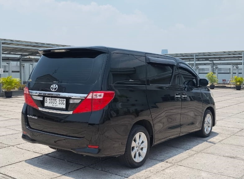 2012 Toyota Alphard 2012 Toyota Alphard