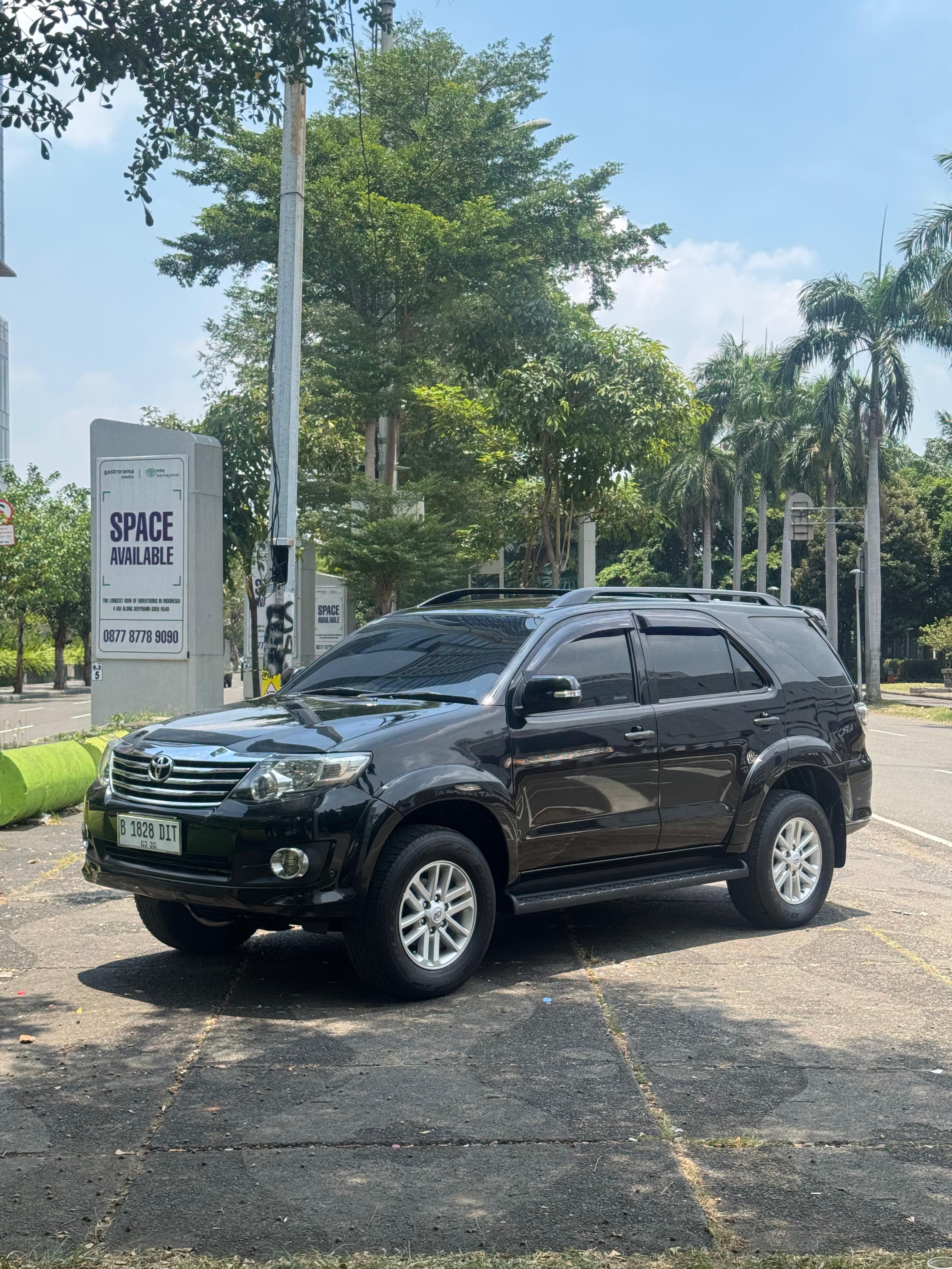 Second Hand 2012 Toyota Fortuner Second Hand 2012 Toyota Fortuner