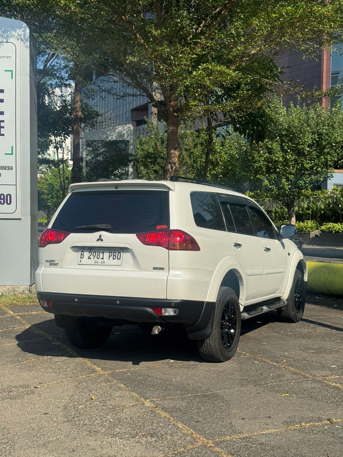 2012 Mitsubishi Pajero Sport 2012 Mitsubishi Pajero Sport