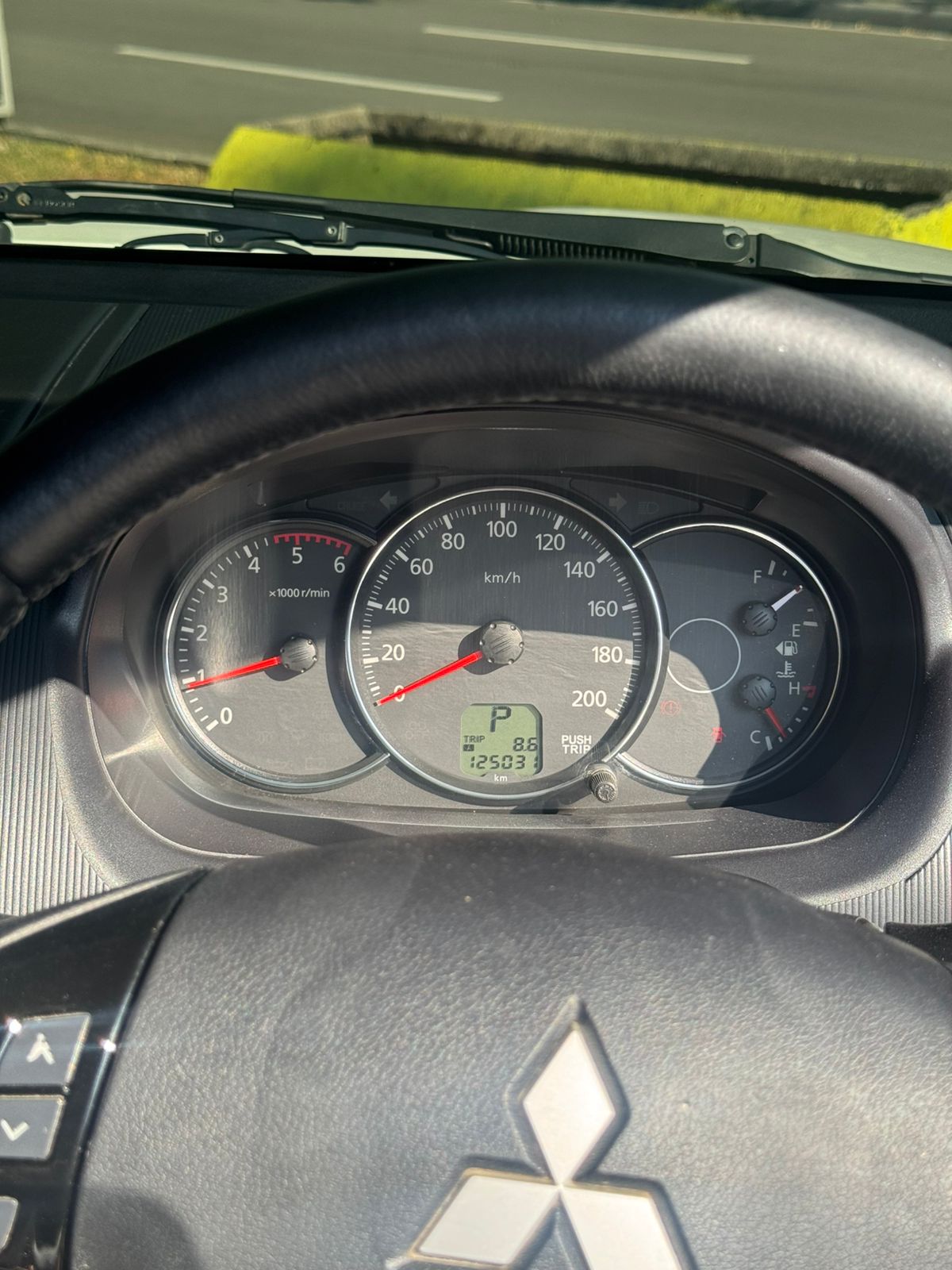 2012 Mitsubishi Pajero Sport 2012 Mitsubishi Pajero Sport