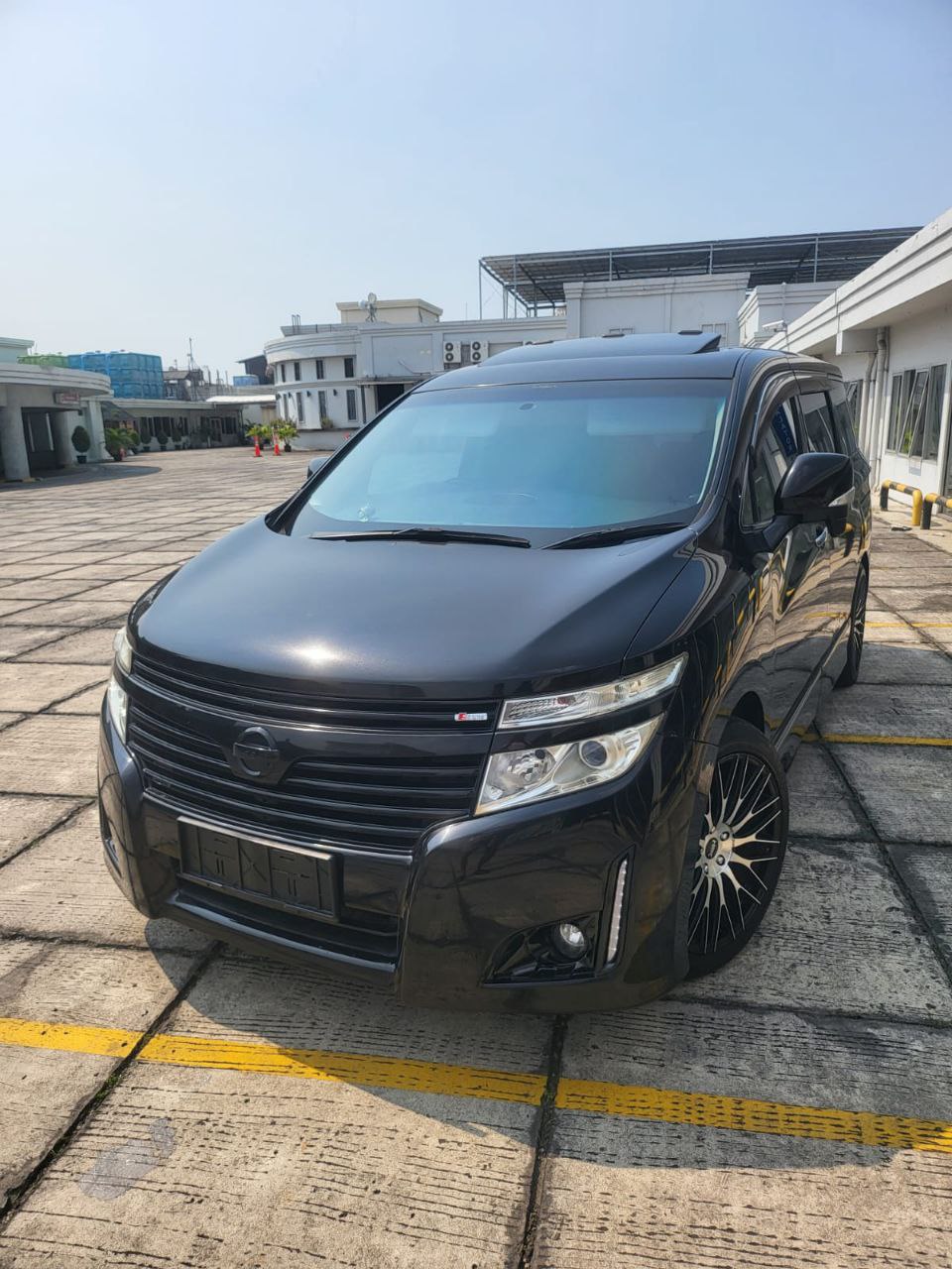 2011 Nissan Elgrand 3.5 AT HWS AUTECH Bekas 2011 Nissan Elgrand 3.5 AT HWS AUTECH Bekas