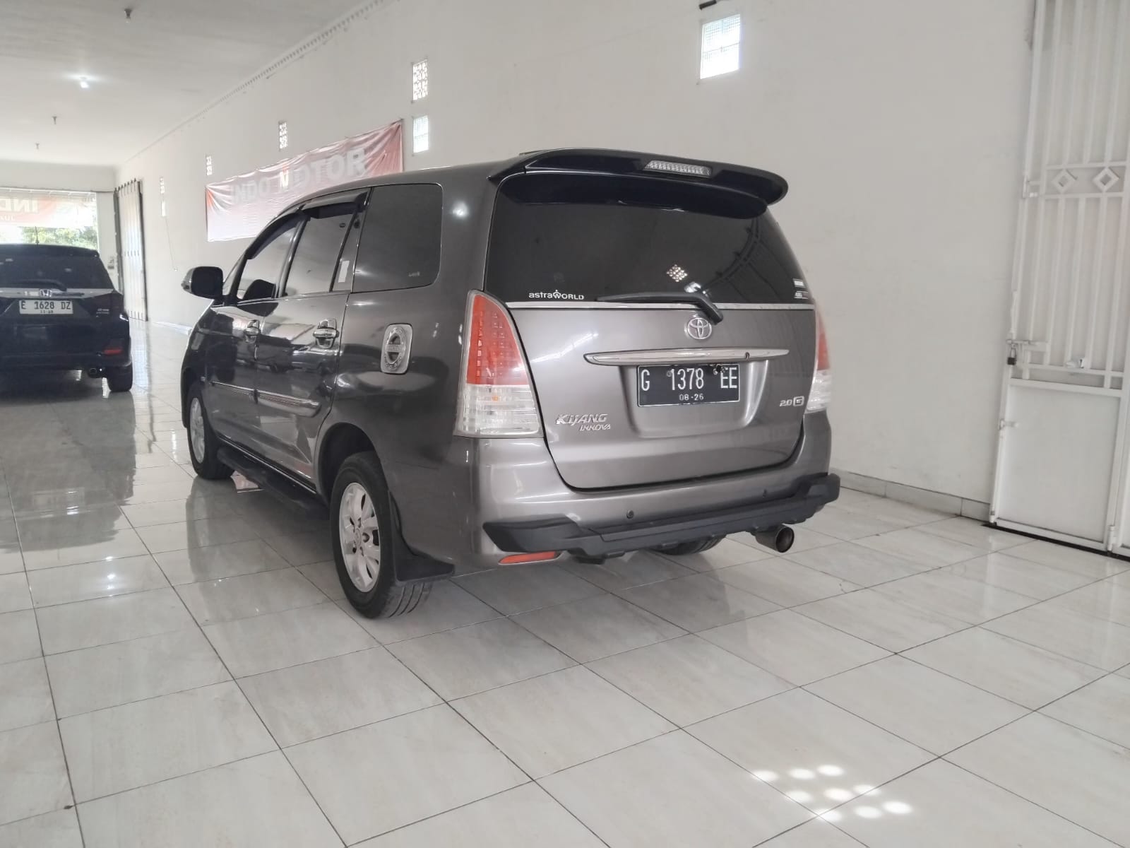 2010 Toyota Kijang Innova 2010 Toyota Kijang Innova