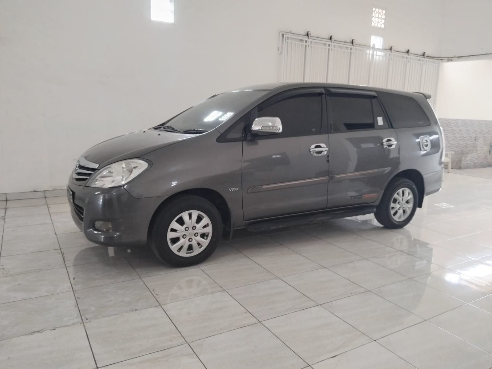 2010 Toyota Kijang Innova 2010 Toyota Kijang Innova