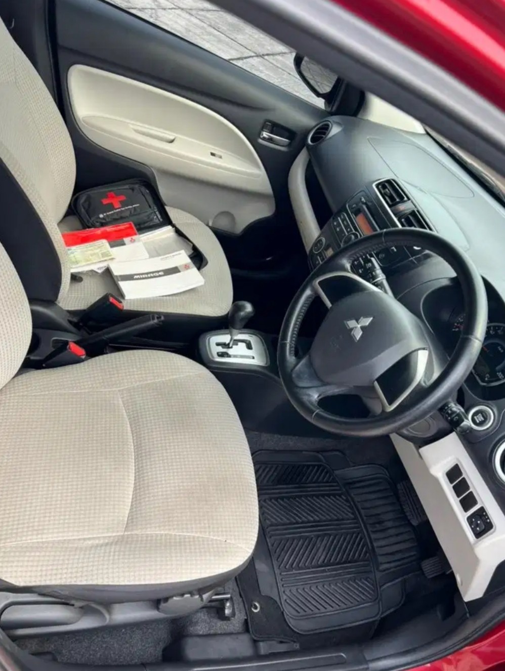 2013 Mitsubishi Mirage 2013 Mitsubishi Mirage