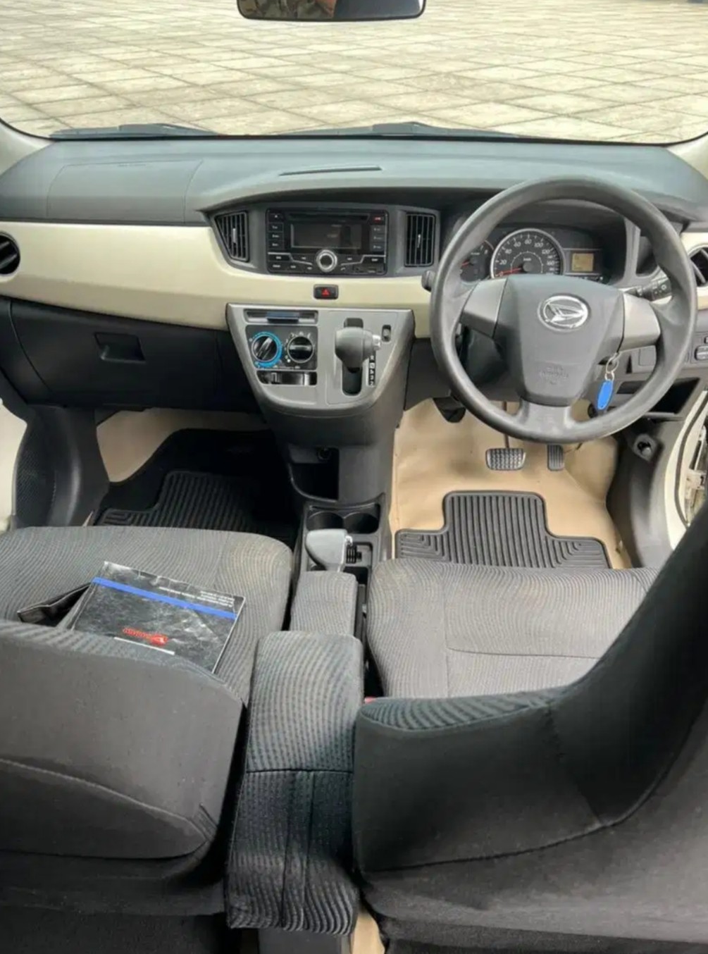 2017 Daihatsu Sigra 2017 Daihatsu Sigra