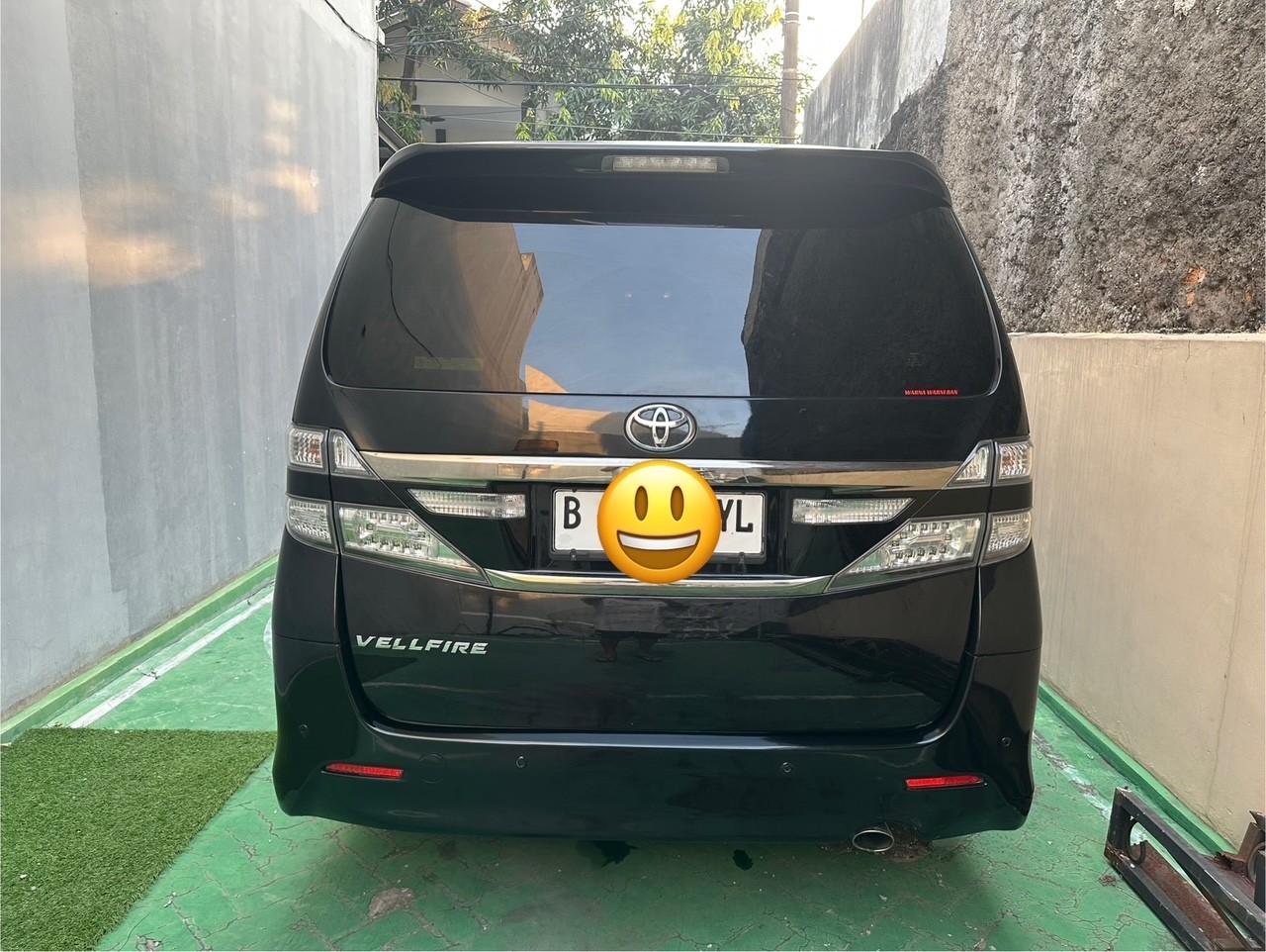 2013 Toyota Vellfire 2013 Toyota Vellfire