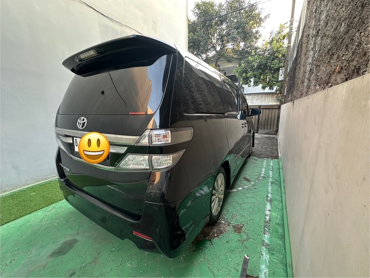 Second Hand 2013 Toyota Vellfire Second Hand 2013 Toyota Vellfire