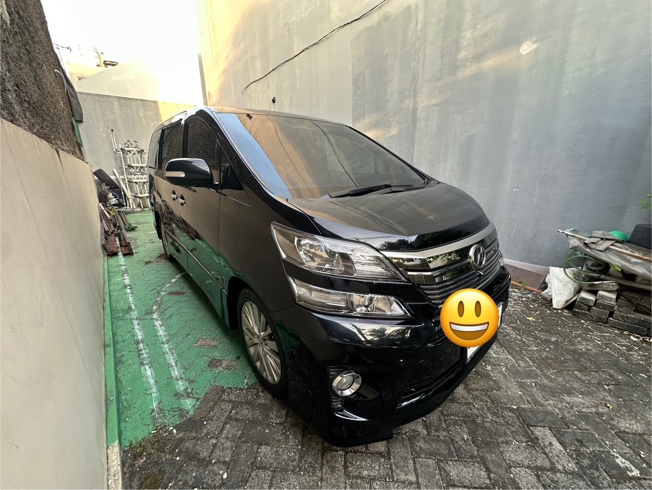 2013 Toyota Vellfire 2013 Toyota Vellfire