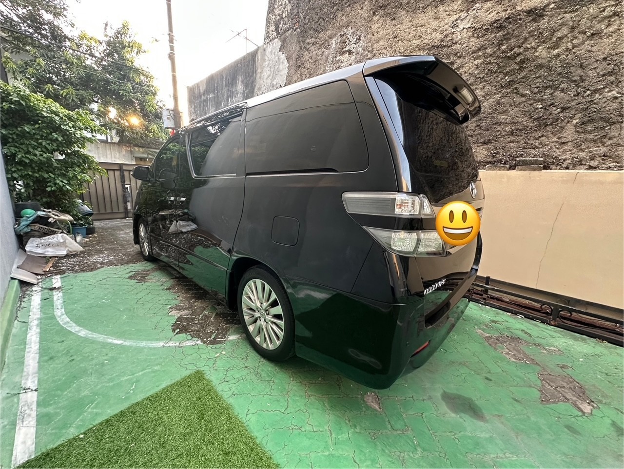 2013 Toyota Vellfire 2013 Toyota Vellfire