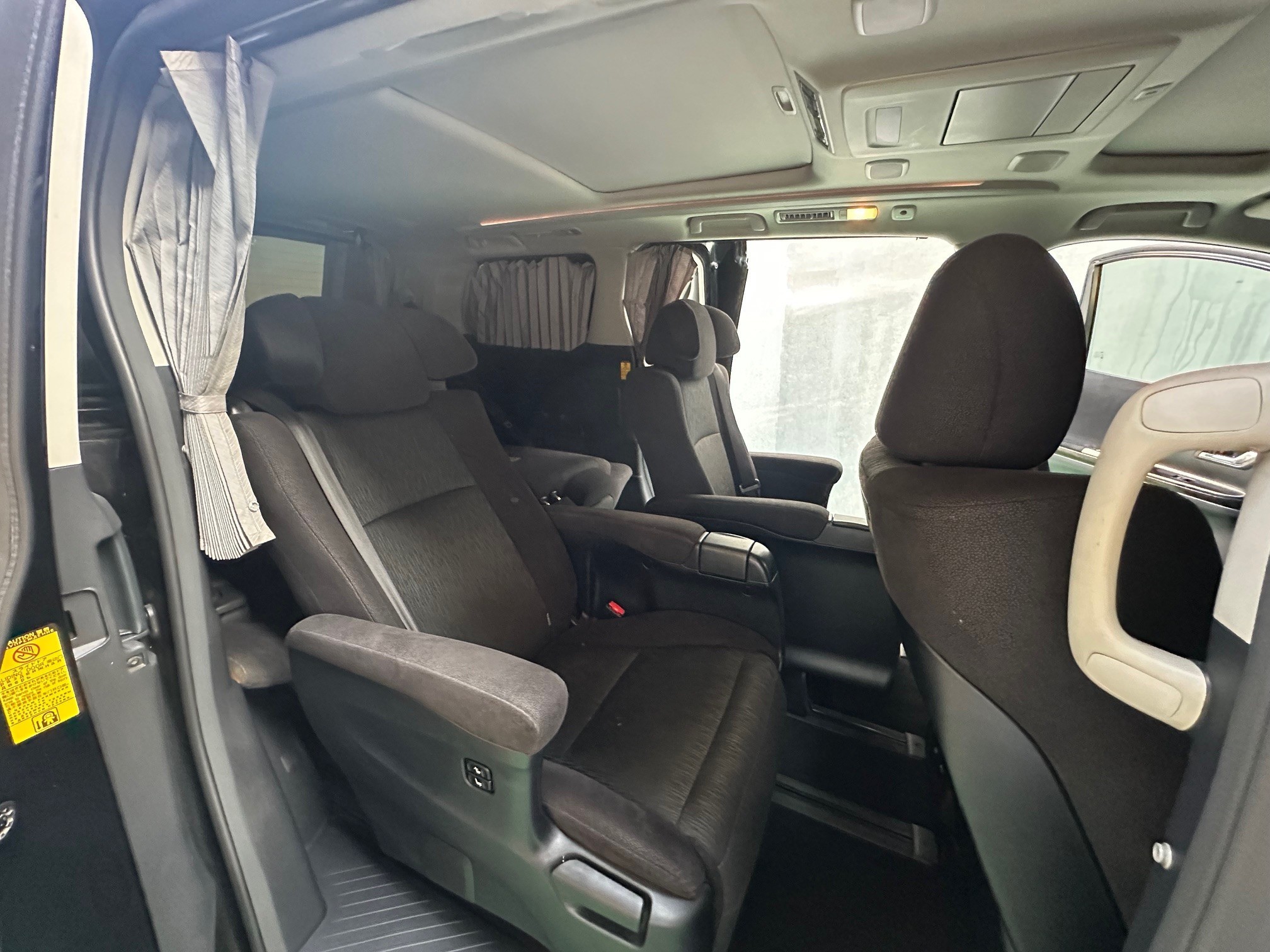 2013 Toyota Vellfire 2013 Toyota Vellfire