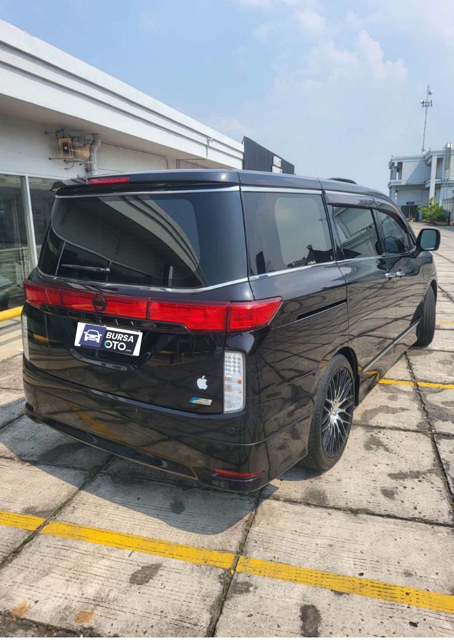 2011 Nissan Elgrand 2011 Nissan Elgrand