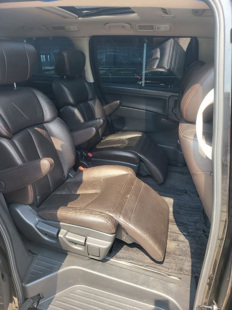 2011 Nissan Elgrand 2011 Nissan Elgrand