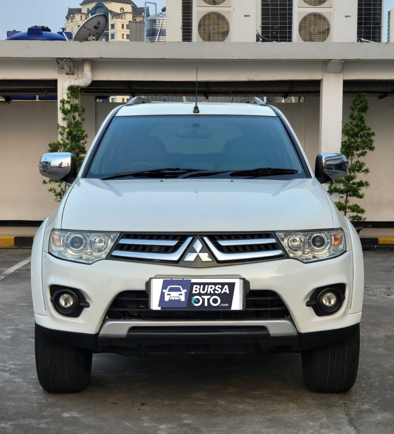 Second Hand 2015 Mitsubishi Pajero Sport Second Hand 2015 Mitsubishi Pajero Sport