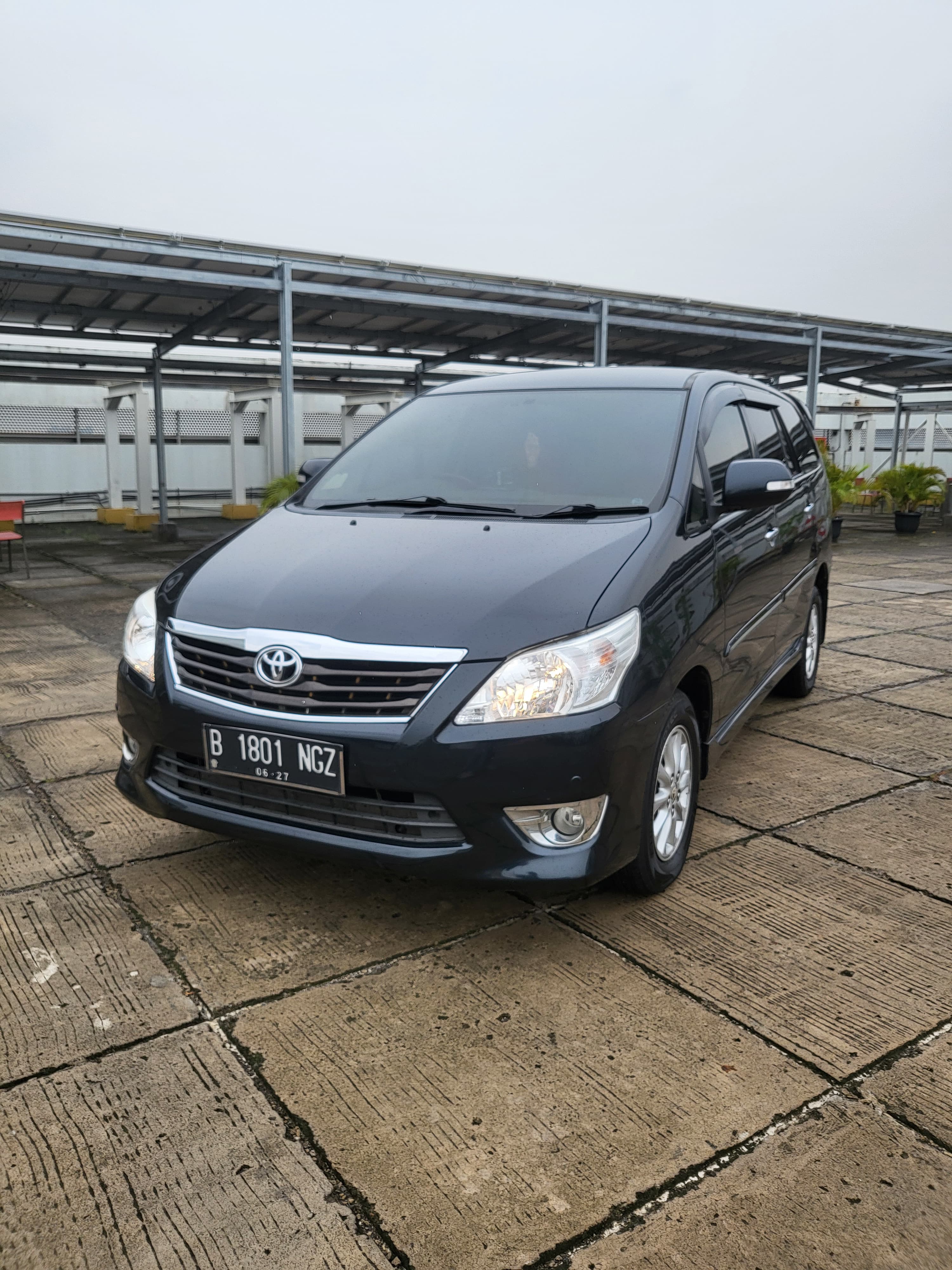 2013 Toyota Kijang Innova 2013 Toyota Kijang Innova